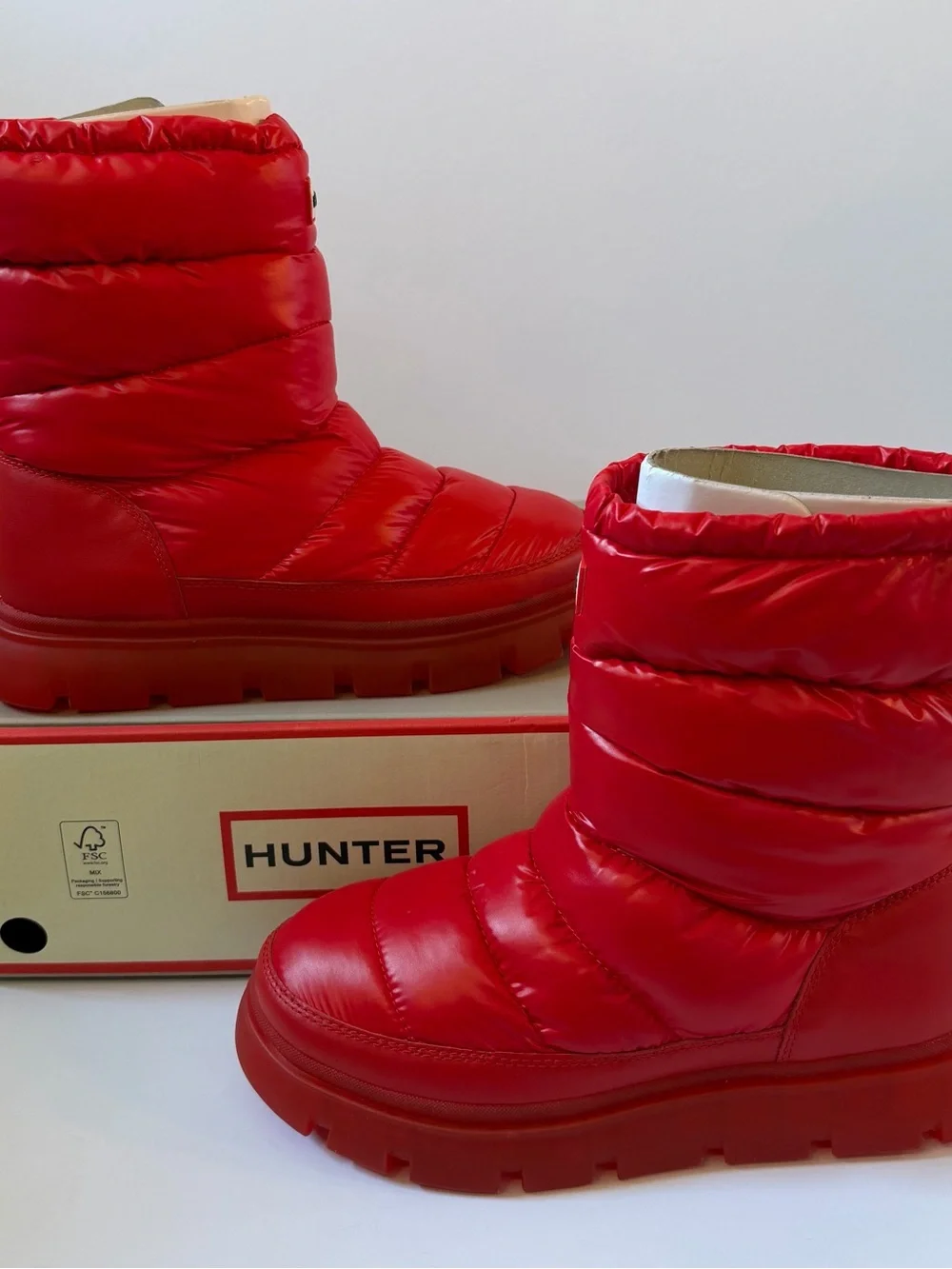 Women's Maribel Lug Sole Insulated Waterproof Snow Booties Size 8  (NEW) (Red)